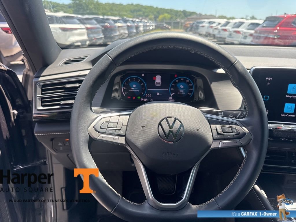Used 2024 Volkswagen Atlas Cross Sport SE w/ Panoramic Sunroof Package FWD image 16
