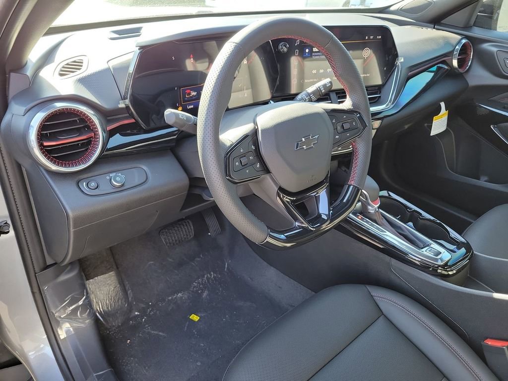 New 2026 Chevrolet Trax RS w/ Sunroof Package image 2