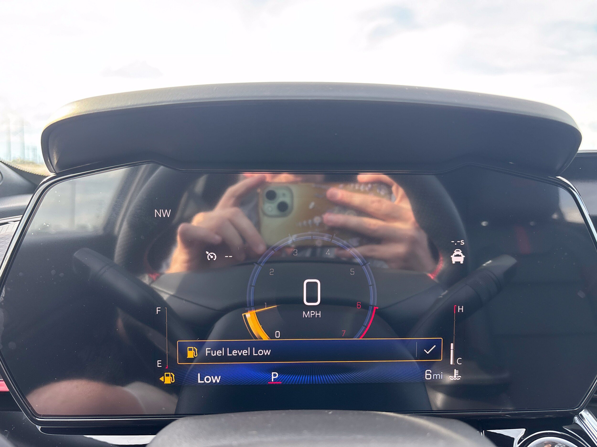New 2026 Chevrolet Trax RS w/ Sunroof Package FWD image 17