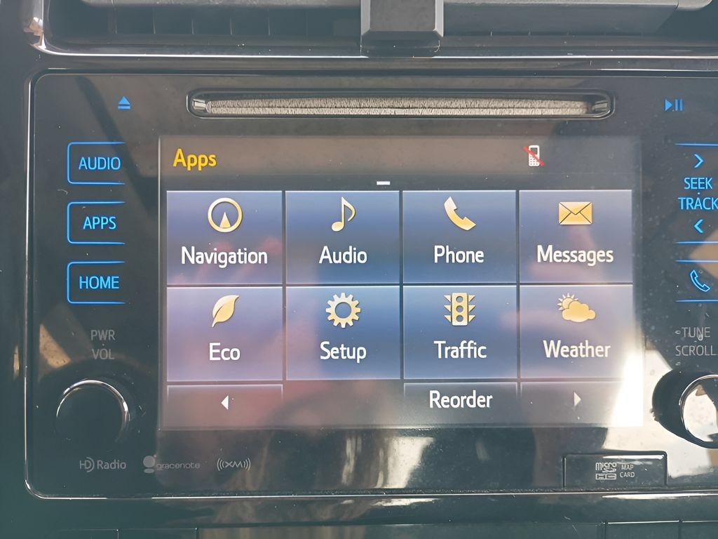 Used 2017 Toyota Prius Three w/ Advanced Technology Package FWD image 11