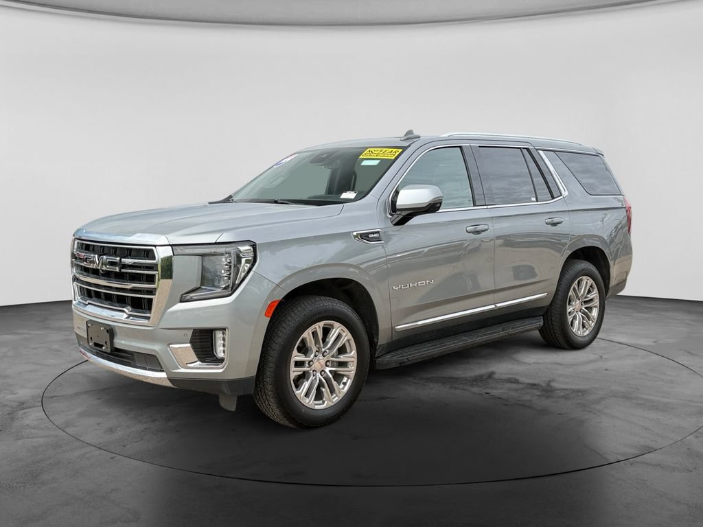 Used 2024 GMC Yukon SLT w/ SLT Luxury Package AWD/4WD image 4