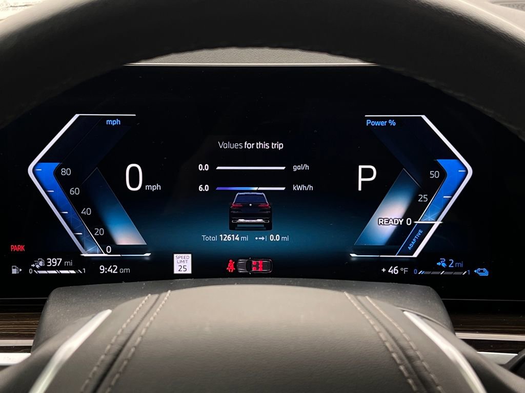 Certified 2025 BMW X5 xDrive50e w/ Premium Package image 24