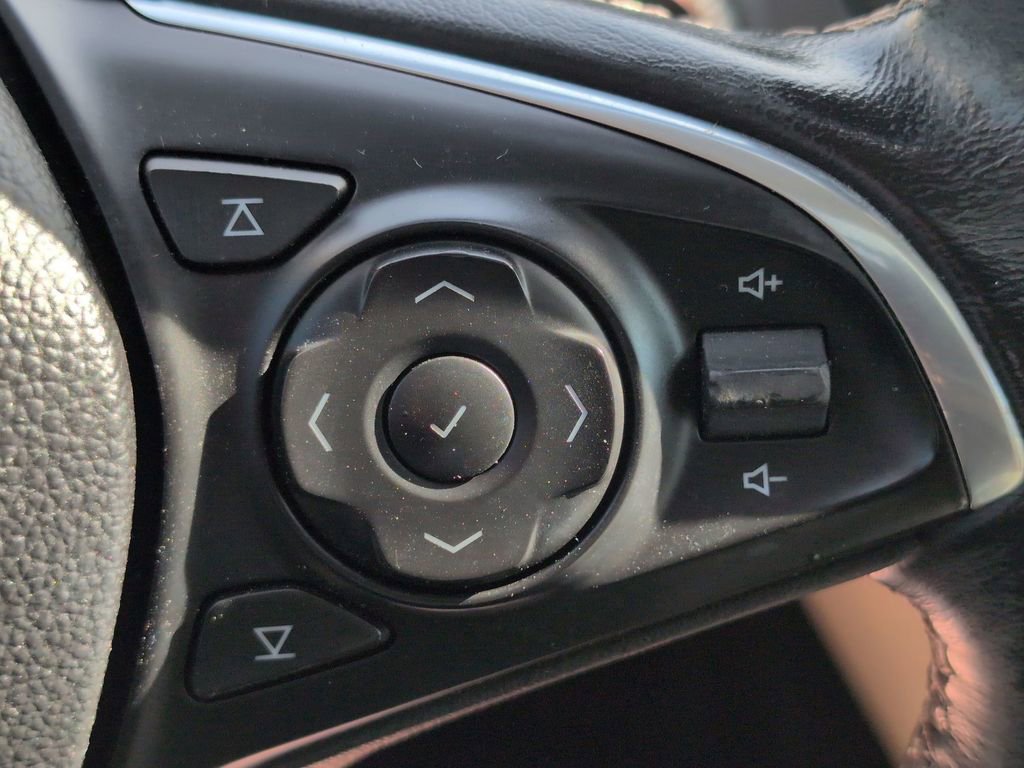 Used 2017 Buick Envision Premium w/ Driver Confidence Package image 23