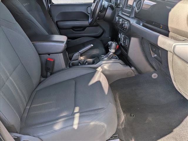Used 2019 Jeep Wrangler Unlimited Sahara image 21