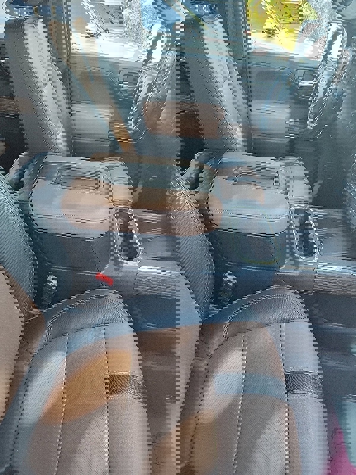 Used 2019 Chevrolet Silverado 1500 High Country w/ Technology Package image 9