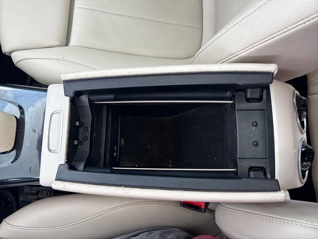 Used 2021 Mercedes-Benz CLA 250 image 28