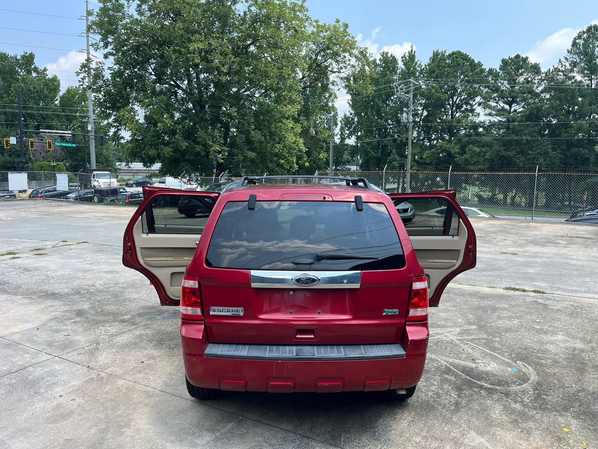 Used 2011 Ford Escape Limited FWD image 8