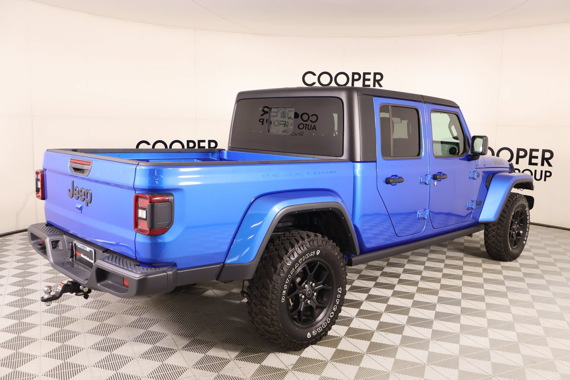 Used 2024 Jeep Gladiator Sport AWD/4WD image 20
