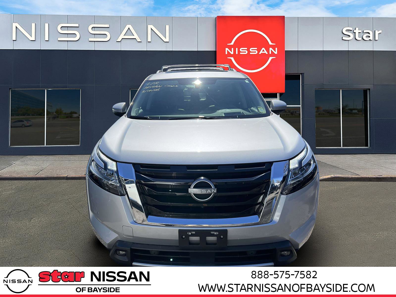 Used 2023 Nissan Pathfinder Platinum w/ Lighting Package (N93) image 2