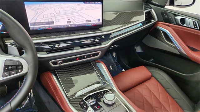 Used 2025 BMW X6 M60i image 44