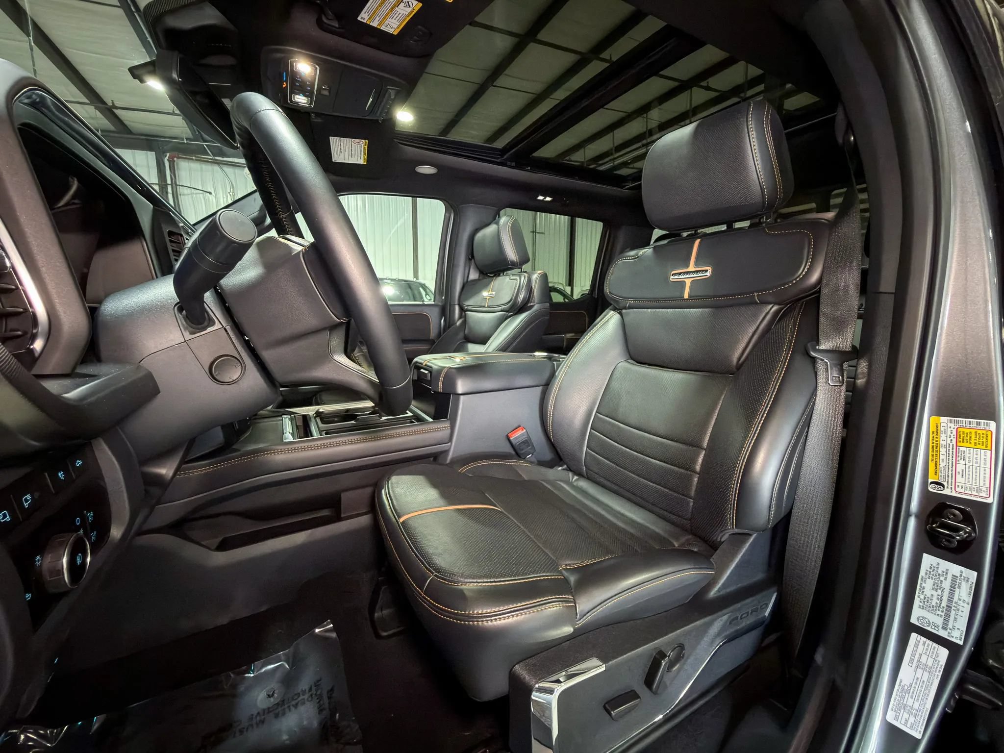 Used 2023 Ford F450 Platinum AWD/4WD image 14