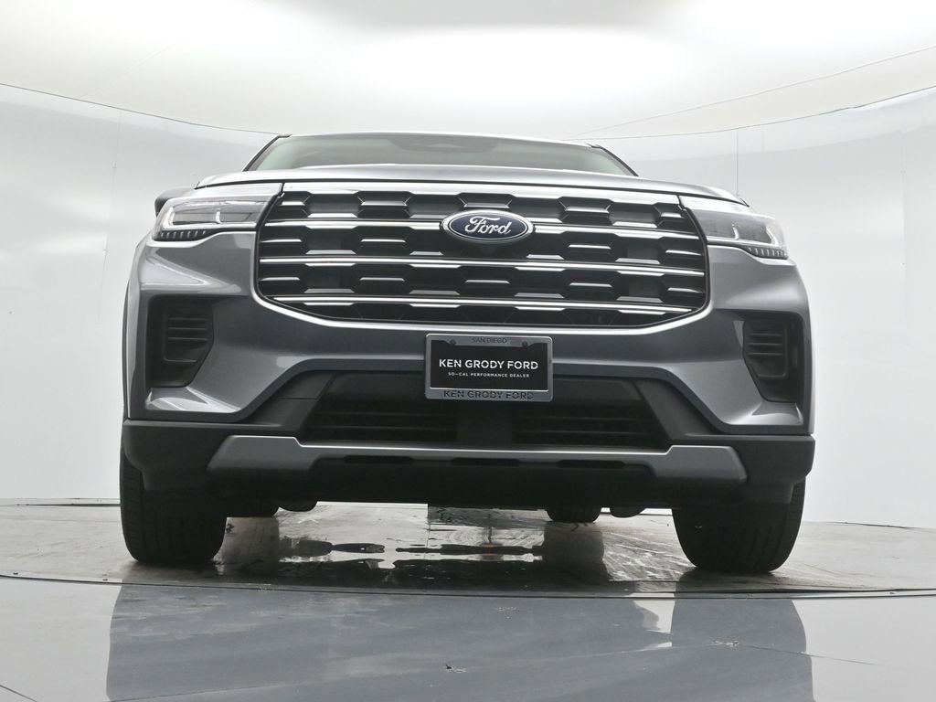 New 2025 Ford Explorer Active image 47
