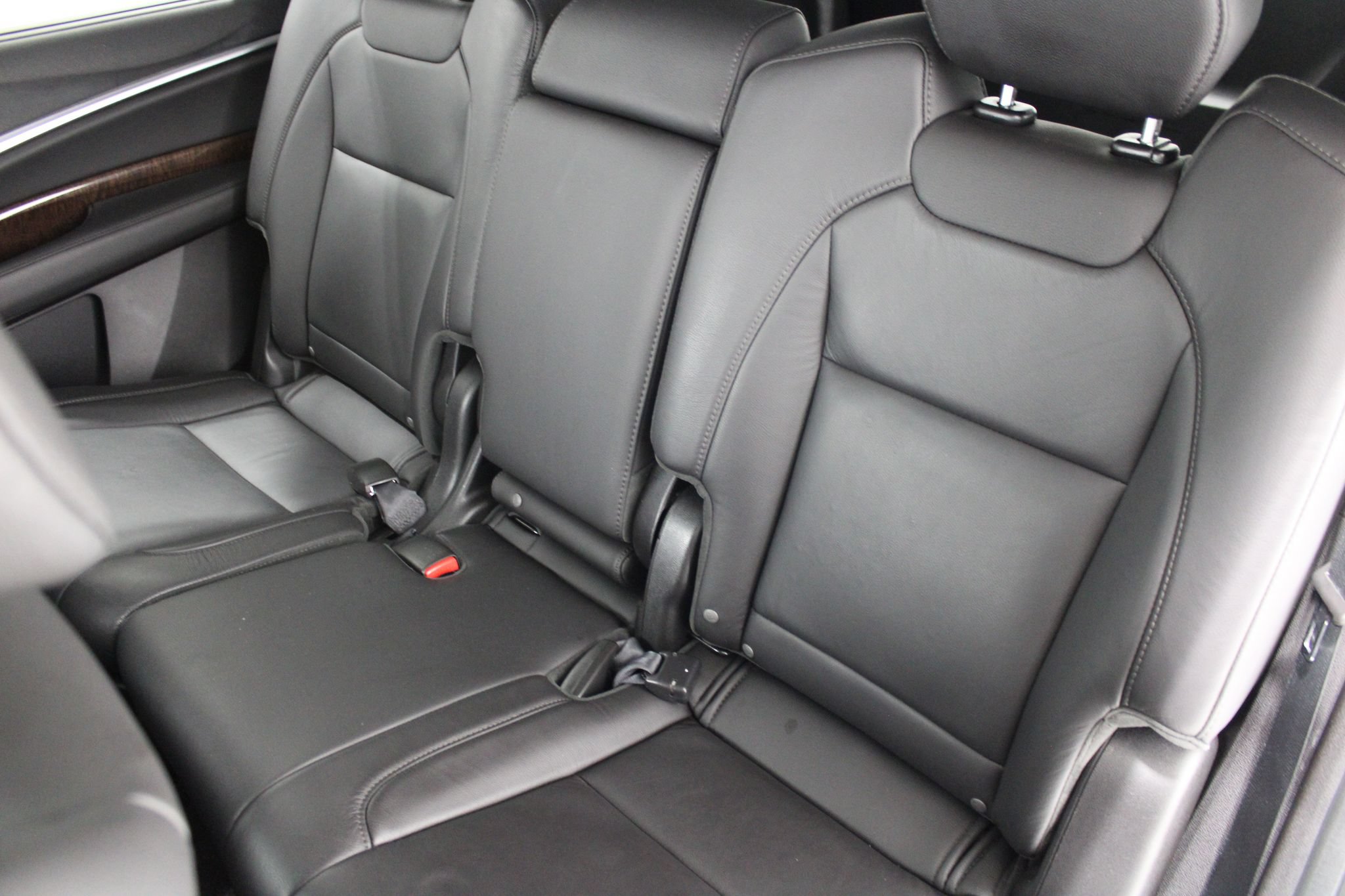 Used 2017 Acura MDX w/ Tech & Entertainment Packag FWD image 18