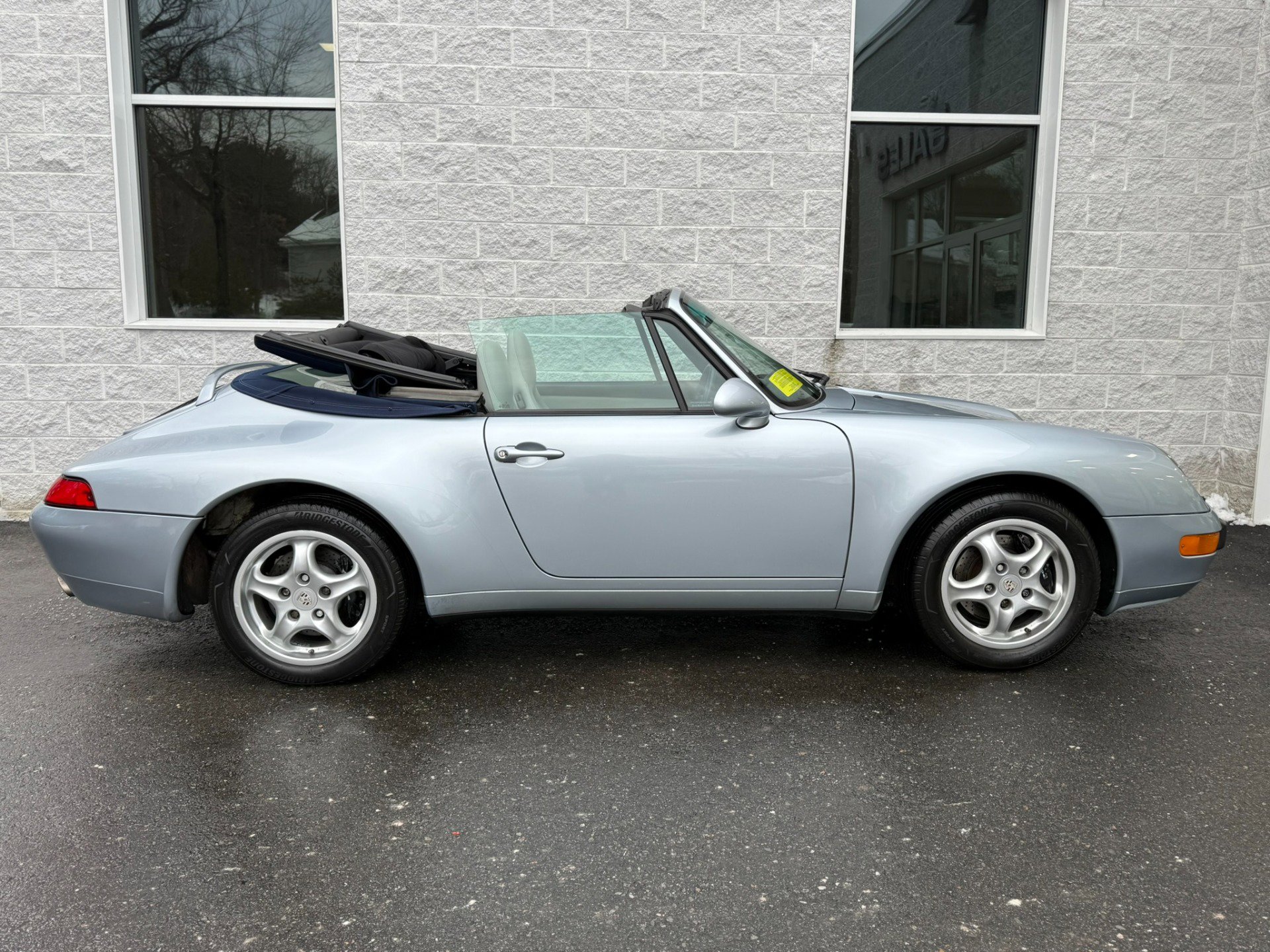 Used 1995 Porsche 911 Carrera image 30