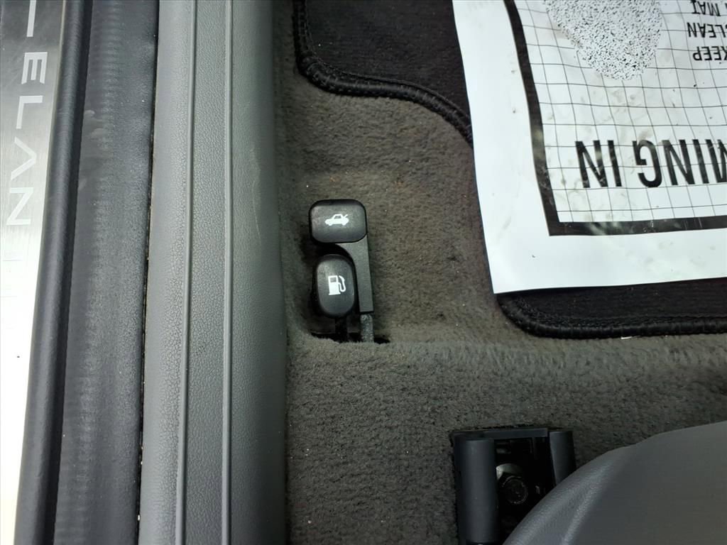 Used 2024 Hyundai Elantra SEL image 18