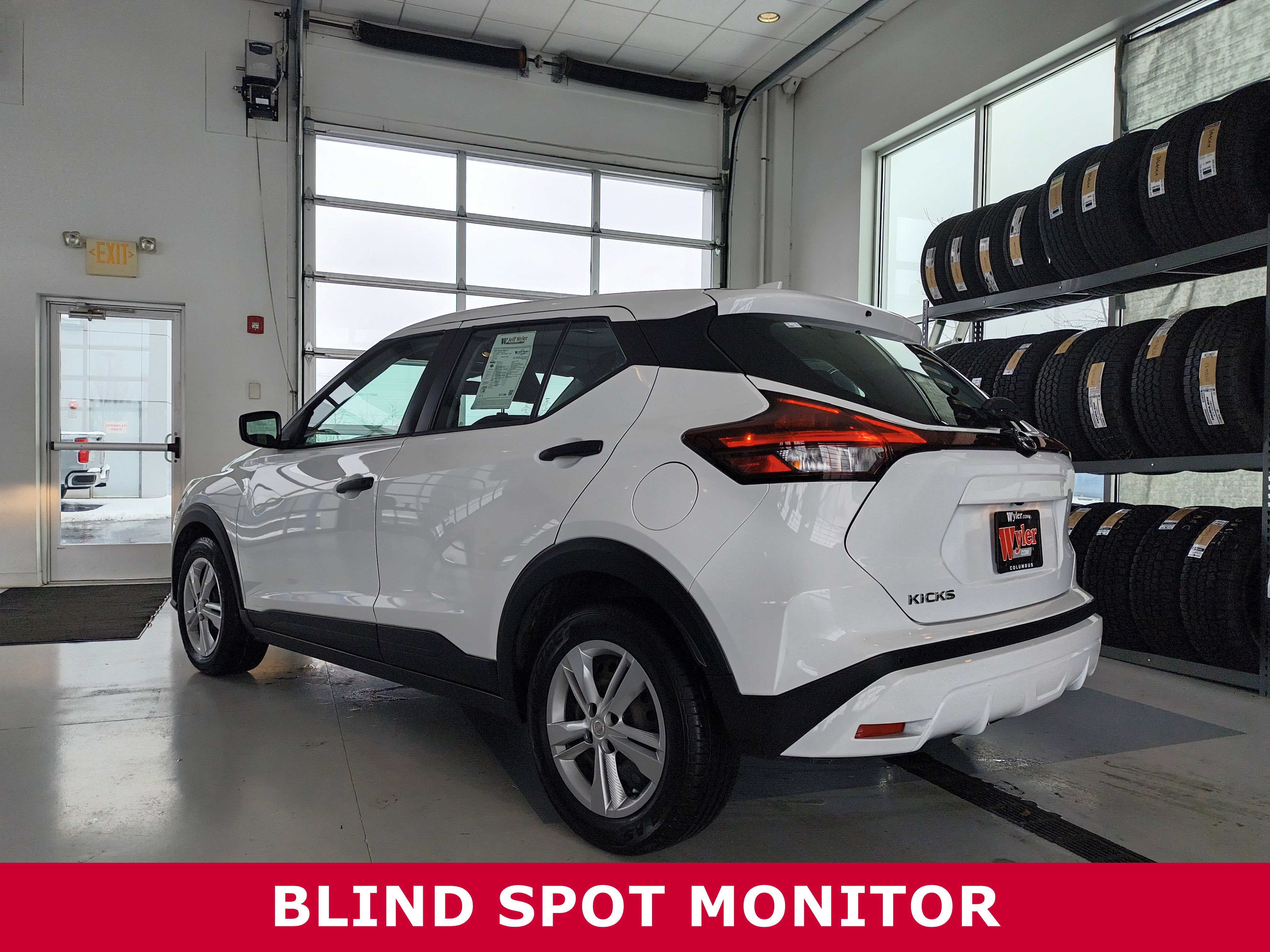 Used 2024 Nissan Kicks S image 3