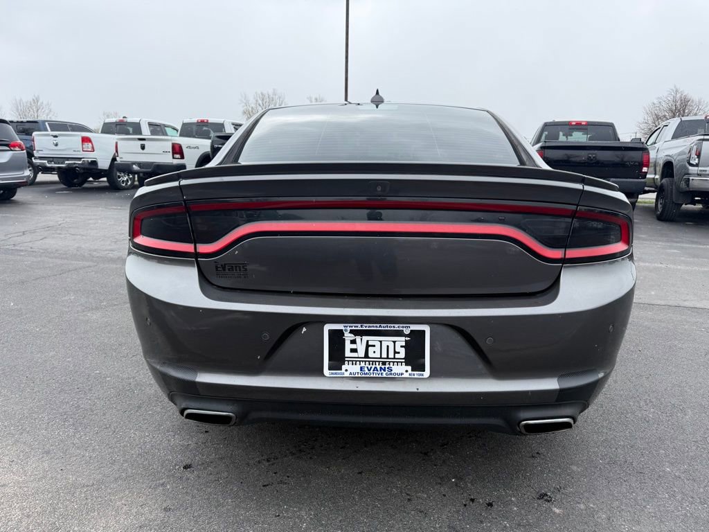 Used 2018 Dodge Charger R/T image 6