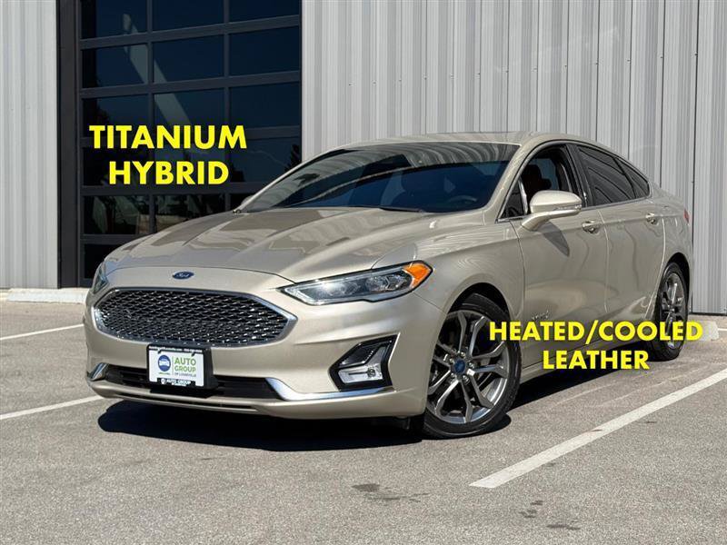 Used 2019 Ford Fusion Titanium FWD image 1