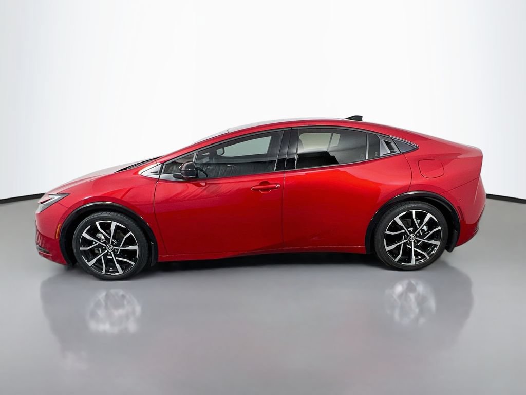 Used 2026 Toyota Prius Plug-In Hybrid w/ Limited Premium Package FWD image 4