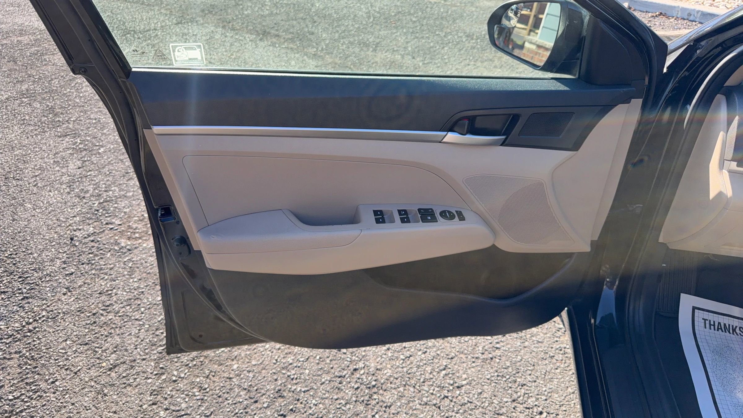 Used 2019 Hyundai Elantra SE FWD image 13