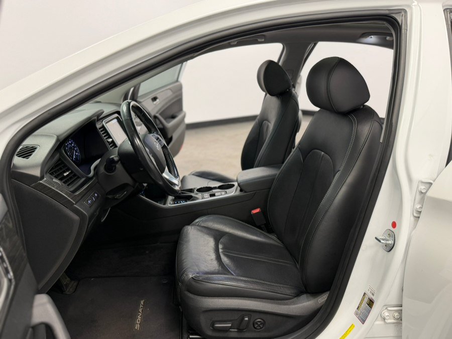 Used 2019 Hyundai Sonata Limited w/ Ultimate Package 04 FWD image 35