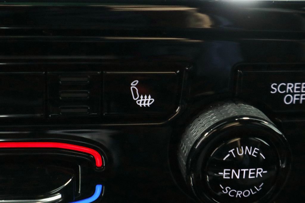 Used 2024 Jeep Grand Cherokee Altitude image 4