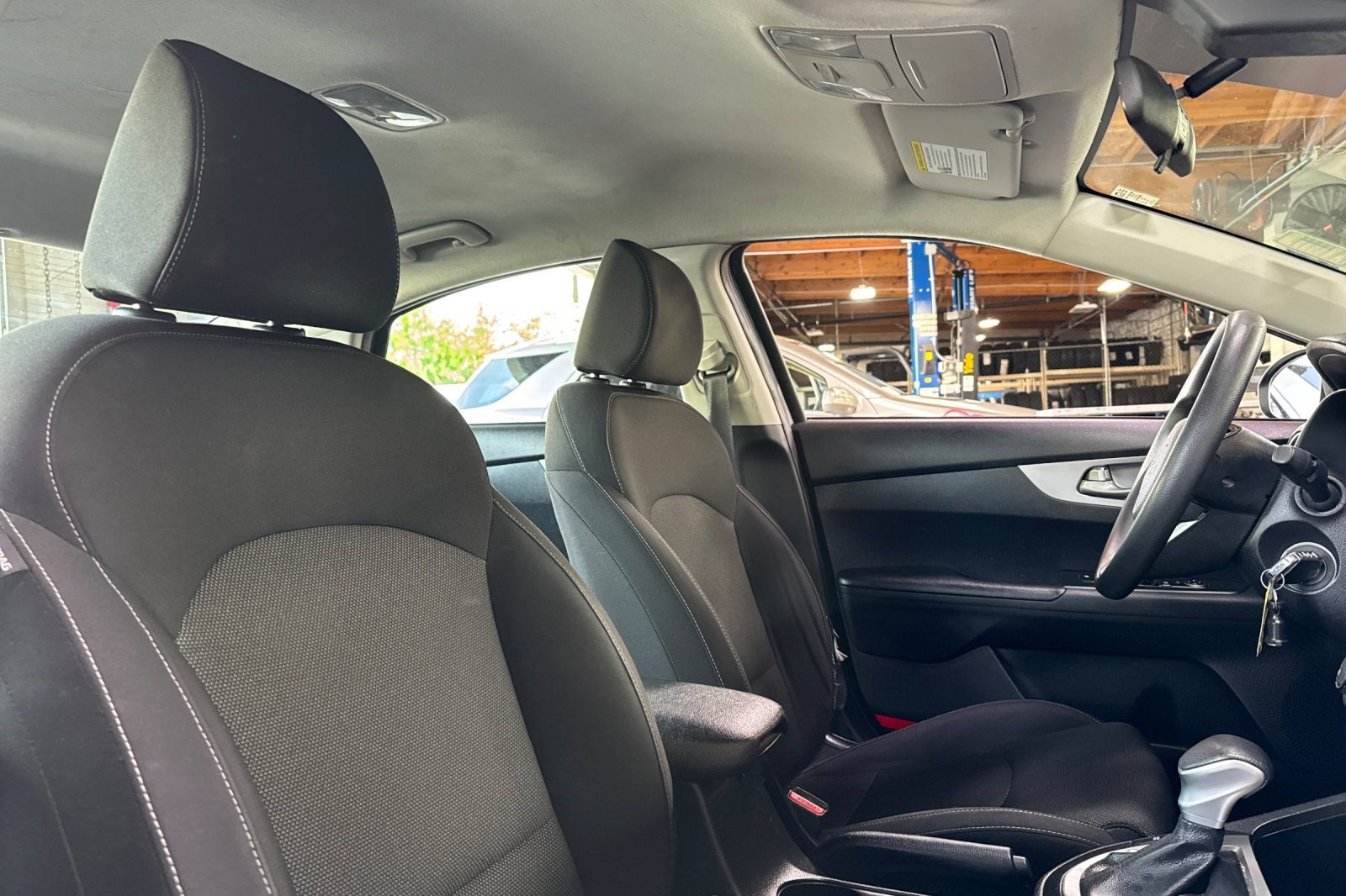 Used 2022 Kia Forte LXS FWD image 31