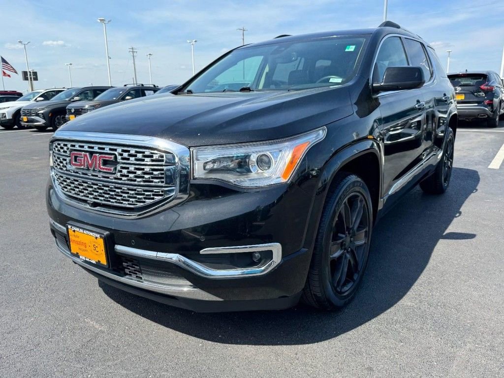 Used 2017 GMC Acadia Denali w/ Technology Package image 8