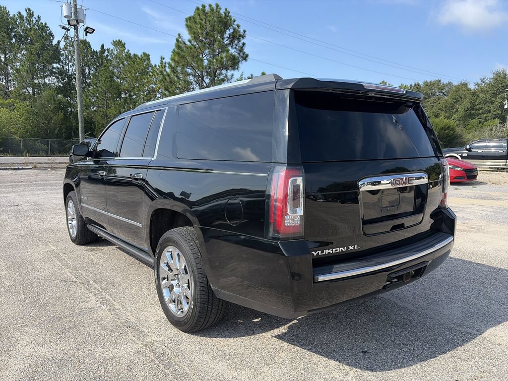 Used 2017 GMC Yukon XL Denali w/ Open Road Package AWD/4WD image 4