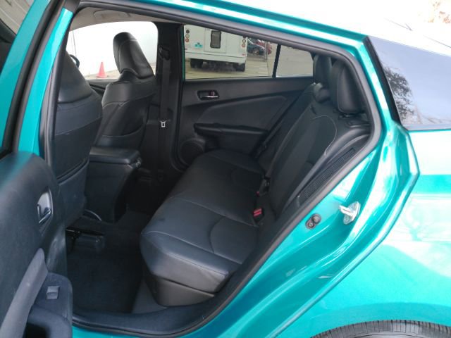 Used 2021 Toyota Prius Prime XLE image 17