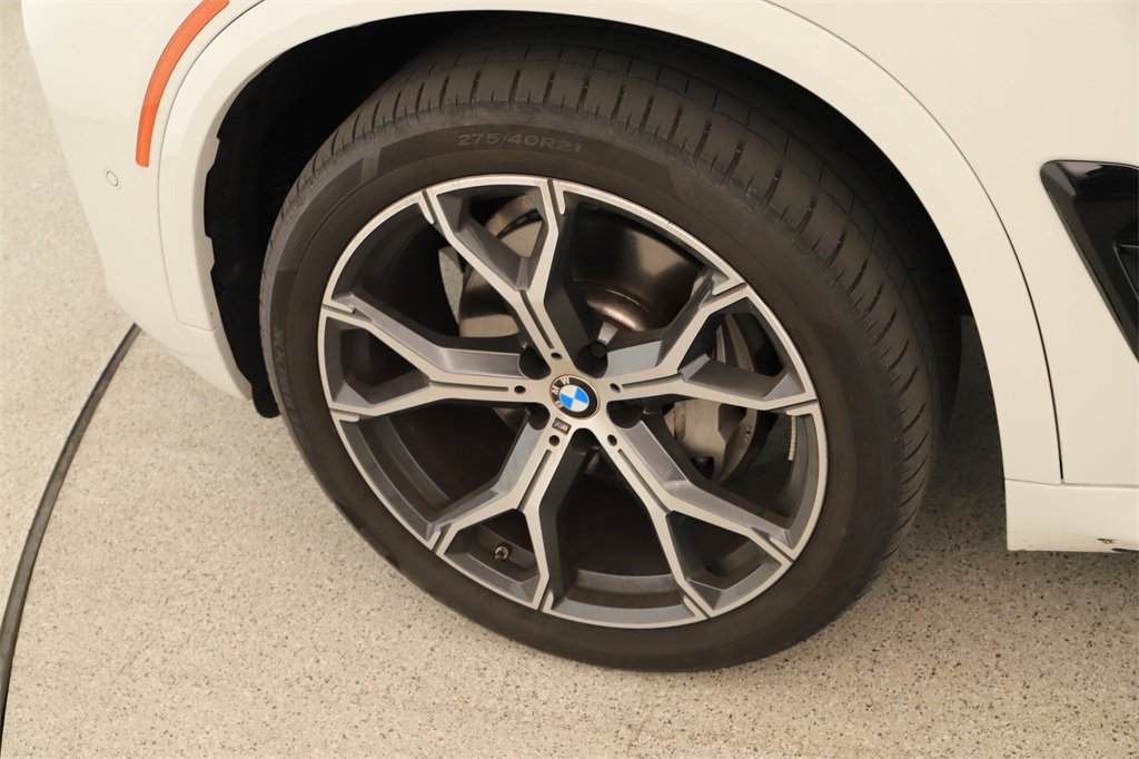 Used 2024 BMW X5 sDrive40i w/ M Sport Package image 32