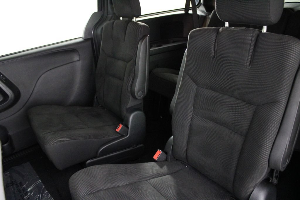 Used 2020 Dodge Grand Caravan SE FWD image 19