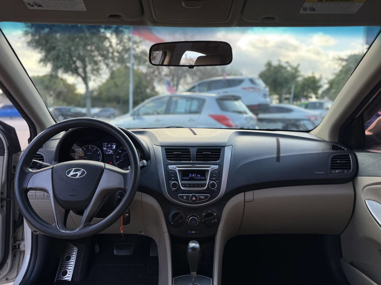 Used 2015 Hyundai Accent GLS image 16