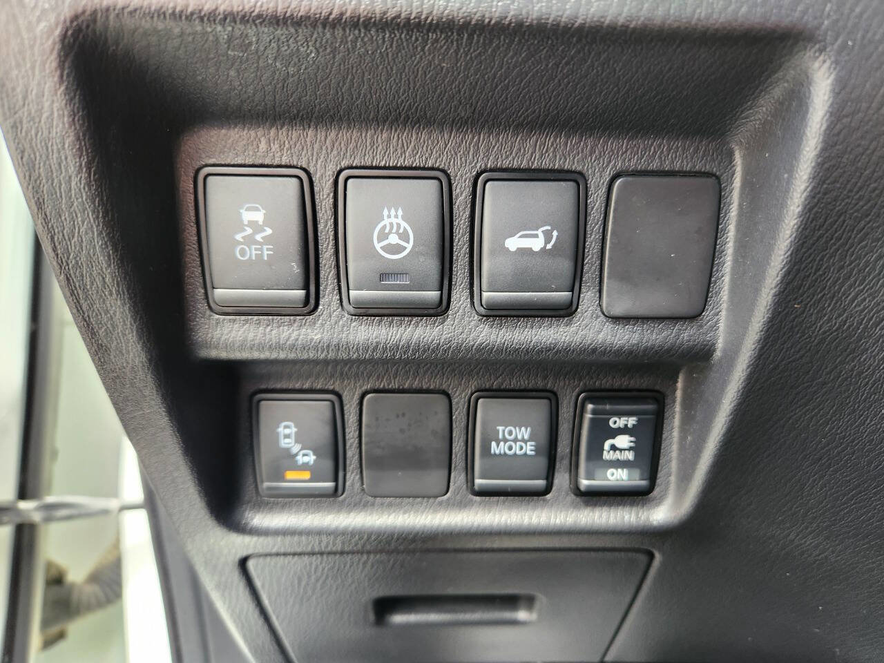 Used 2019 Nissan Pathfinder Platinum AWD/4WD image 24