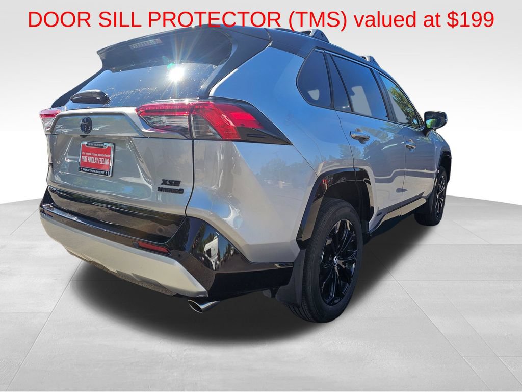 Used 2023 Toyota RAV4 XSE AWD/4WD image 11