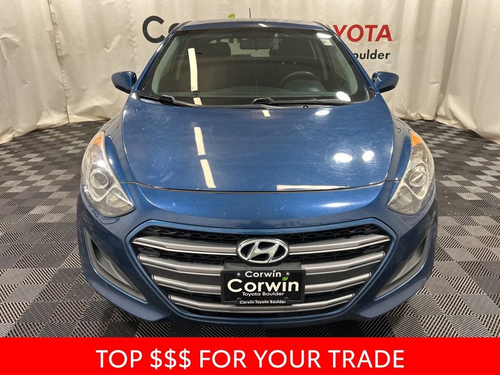 Used 2016 Hyundai Elantra GT image 2