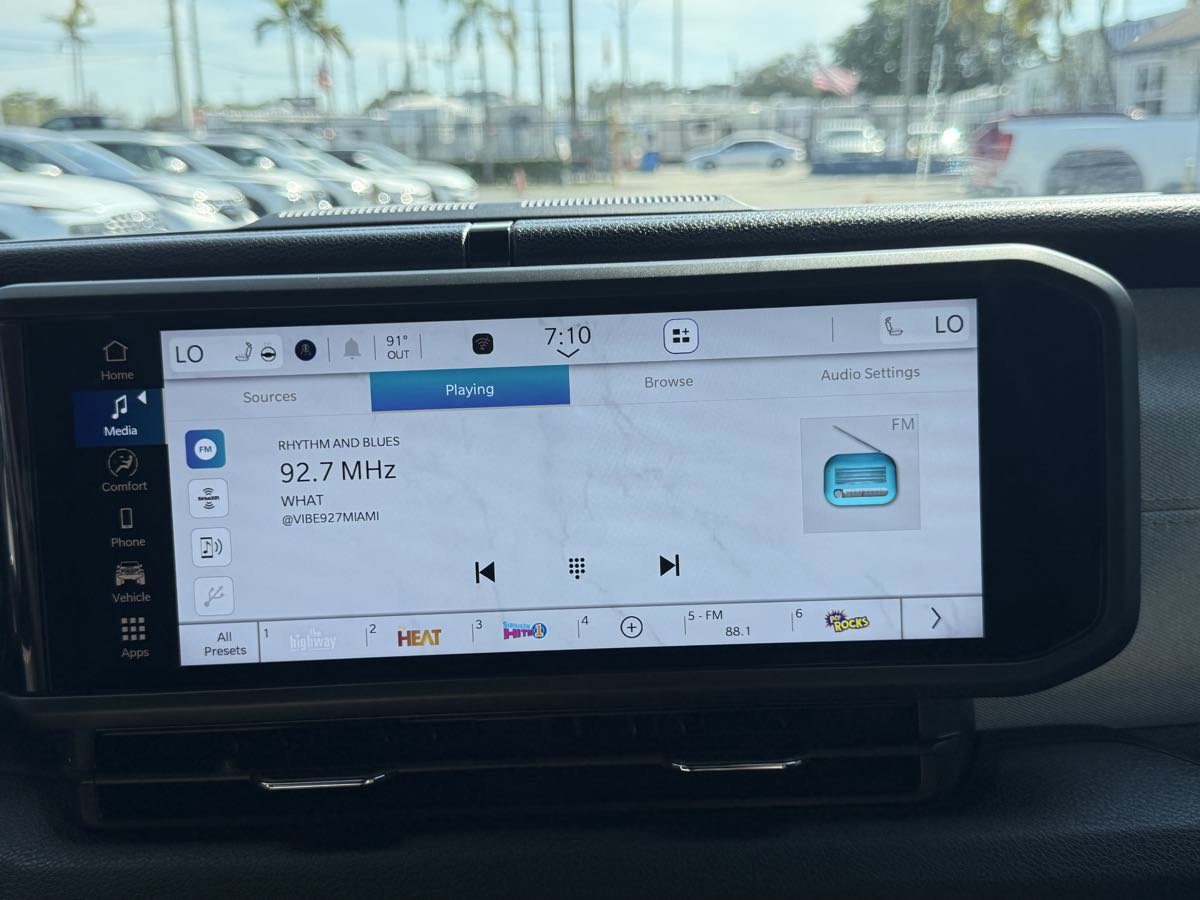 Used 2025 Jeep Wrangler Unlimited Sport image 17