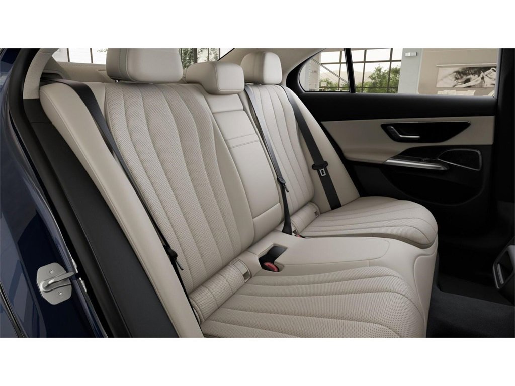 New 2026 Mercedes-Benz E 450 4MATIC Sedan image 5