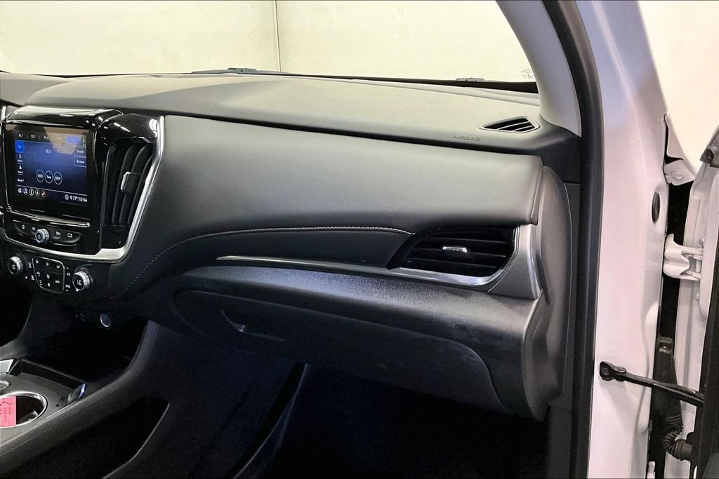 Used 2021 Chevrolet Traverse RS FWD image 15