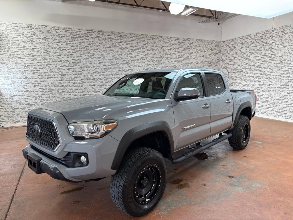 Used 2019 Toyota Tacoma TRD Off-Road AWD/4WD image 3