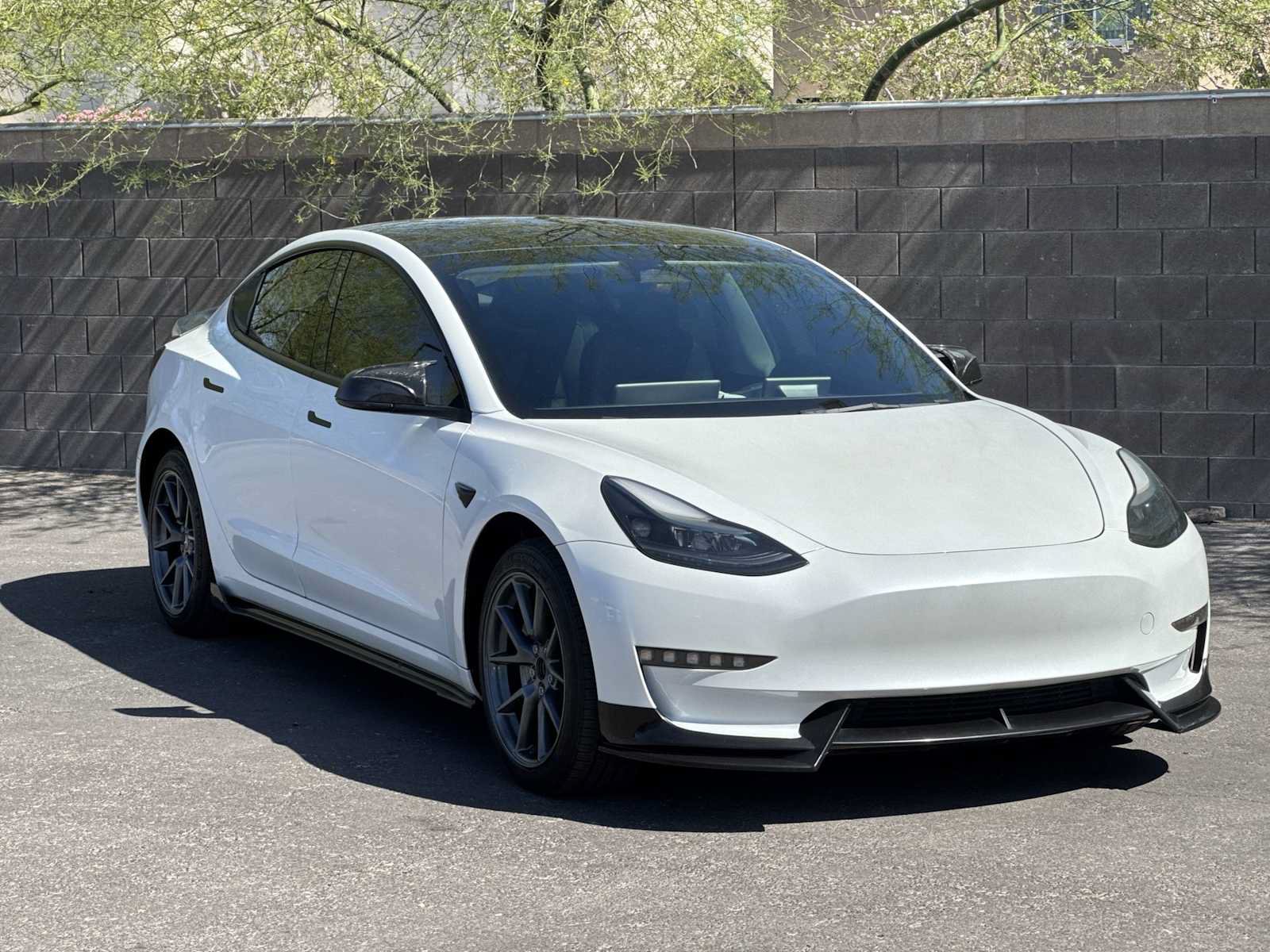 Used 2023 Tesla Model 3 Standard Range RWD image 2
