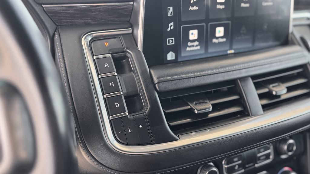 Used 2022 Chevrolet Suburban Z71 w/ Z71 Off-Road Package image 22