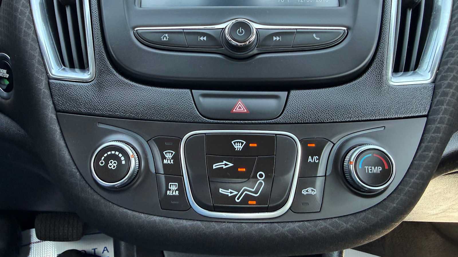 Used 2016 Chevrolet Malibu LT FWD image 23