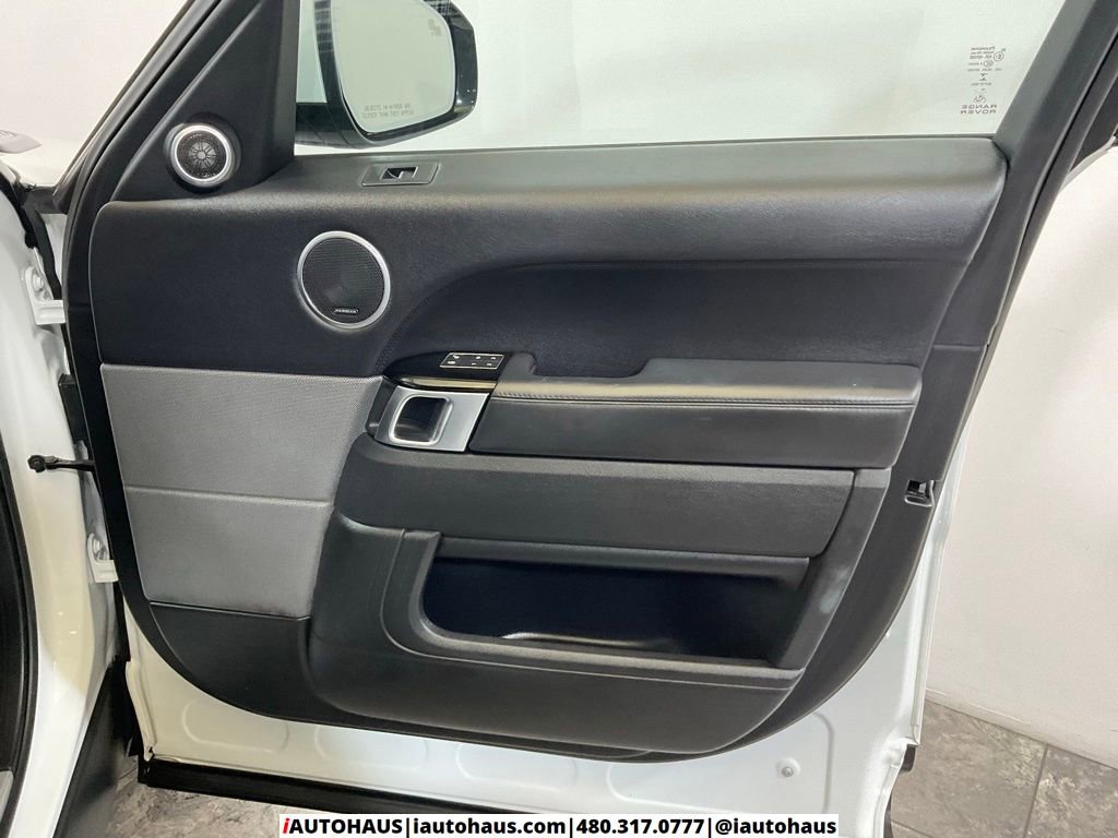 Used 2017 Land Rover Range Rover Sport HSE image 37