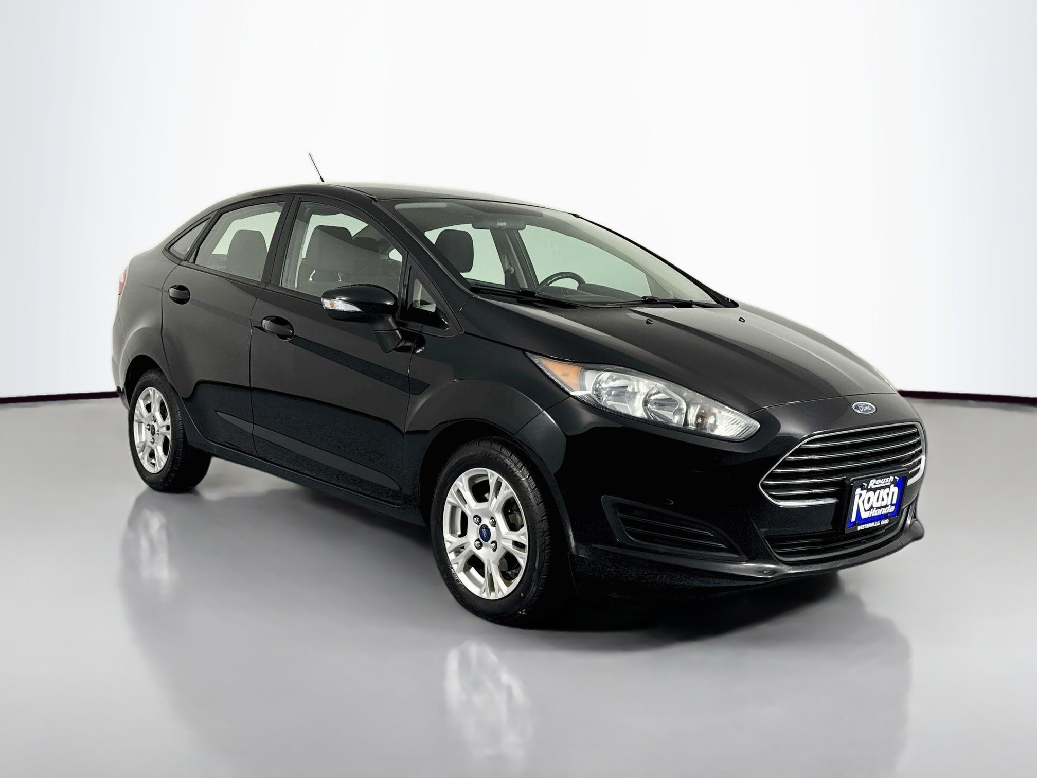 Used 2016 Ford Fiesta SE FWD image 3