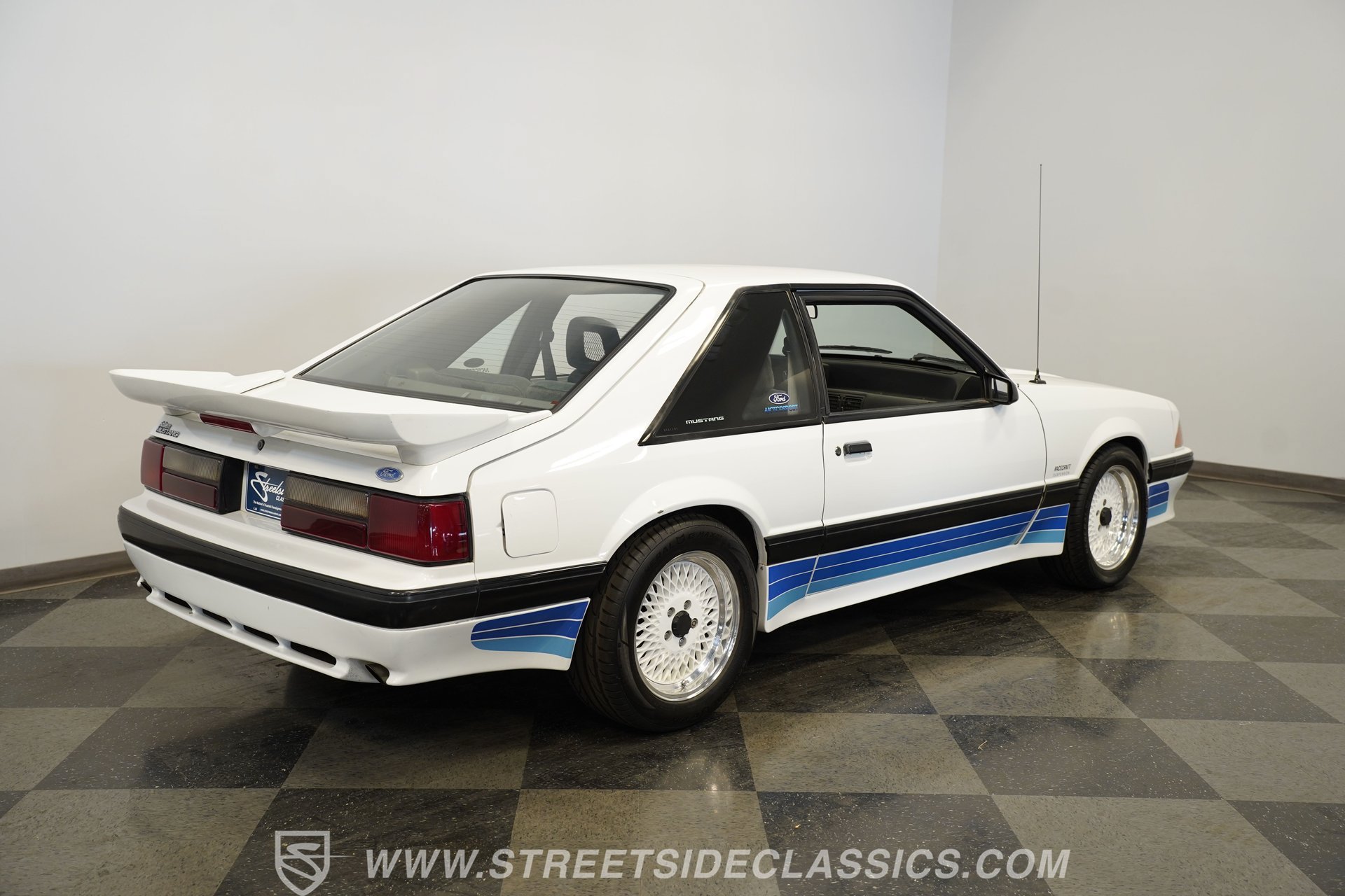 Used 1987 Ford Mustang LX RWD image 13