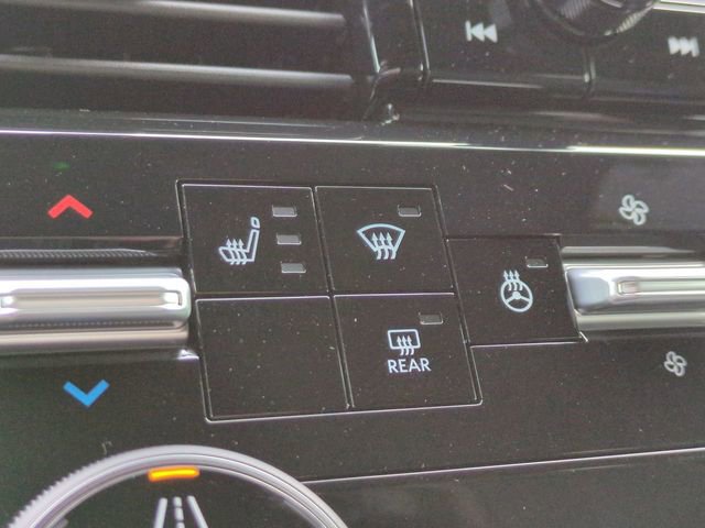 New 2026 Nissan Armada SL w/ Captain's Chari Seat Package image 26