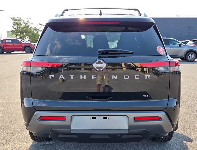 New 2026 Nissan Pathfinder SL FWD image 7
