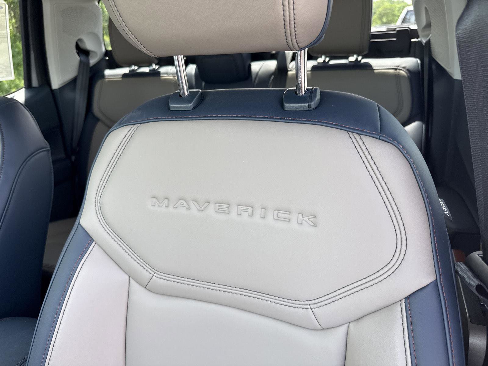 New 2025 Ford Maverick Lariat w/ 4K Tow Package image 17