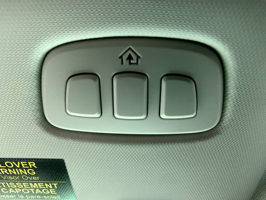 New 2023 Ford Escape SE w/ PHEV Premium Package FWD image 35
